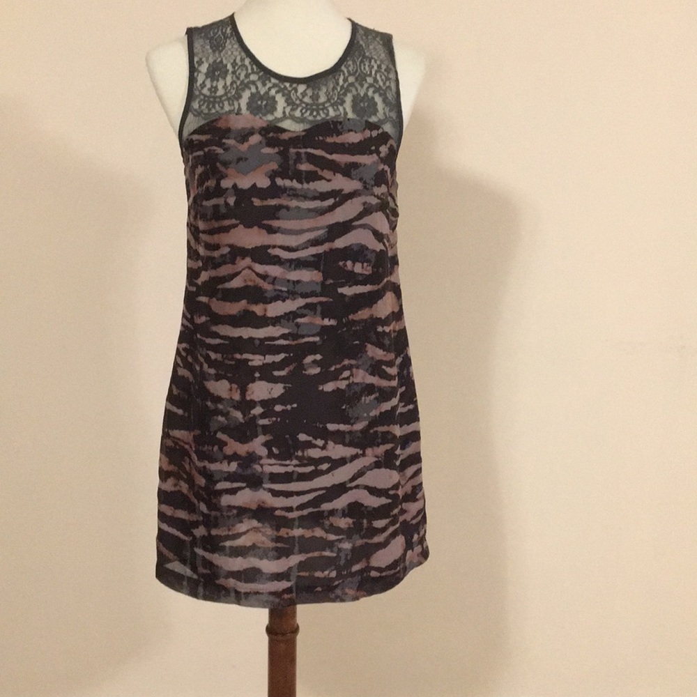 Jenny Han shift dress
